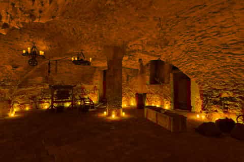 Prague: Old Town, Medieval Underground & Dungeon Tour