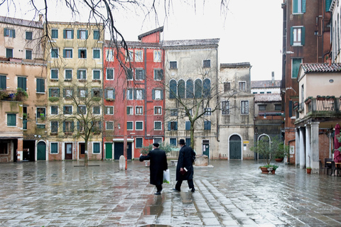 Veneza: Passeio a pé pelo gueto judeu e opção de passeio pela sinagogaExcursão a pé para grupos pequenos do gueto em inglês