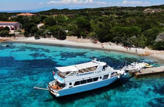 Ab Palau: Tagestour zu den La Maddalena-Inseln mit dem Boot