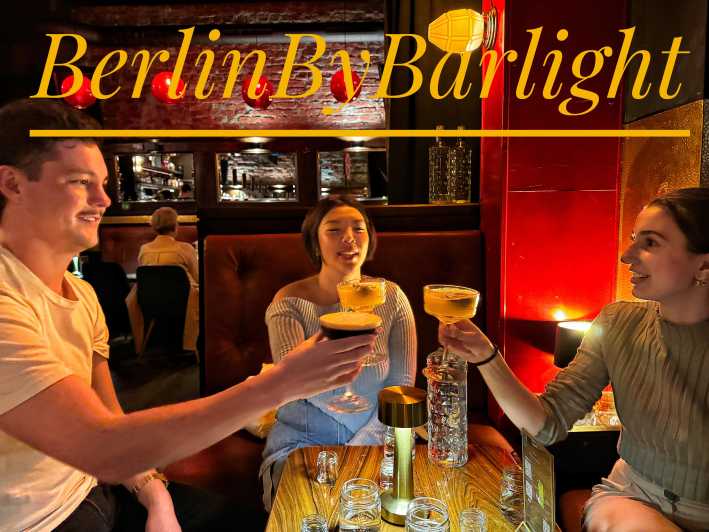 Berlin: Geführte Bar-Hopping-Tour mit kostenlosen Signature Drinks