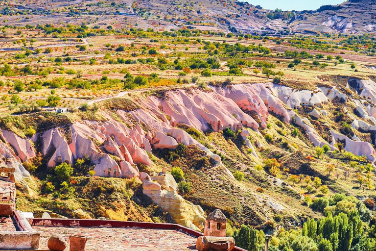 Cappadocië: Rode rondleiding (inclusief lunch, gids, entreegelden)