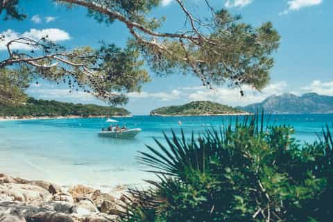 Alcudia: Formentor Beach & Lighthouse Cruise