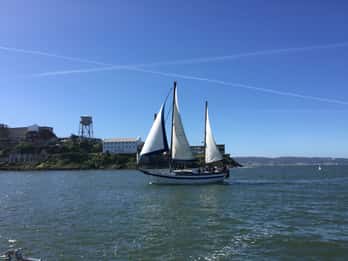 Ab San Francisco: Segeltörn durch die Bucht mit Getränken Ab San Francisco: Segeltörn durch die Bucht mit Getränken
