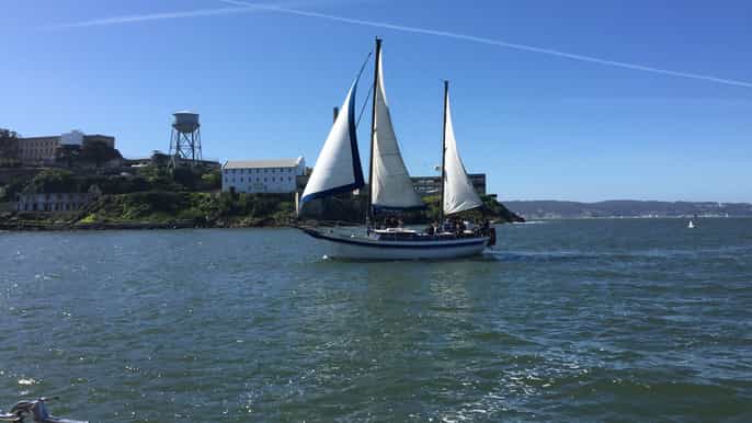 san francisco bay sailing tour with drinks