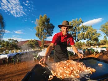 Uluru: Heiligtümer-Tour, Sonnenuntergang & BBQ-Dinner Uluru: Heiligtümer-Tour, Sonnenuntergang & BBQ-Dinner