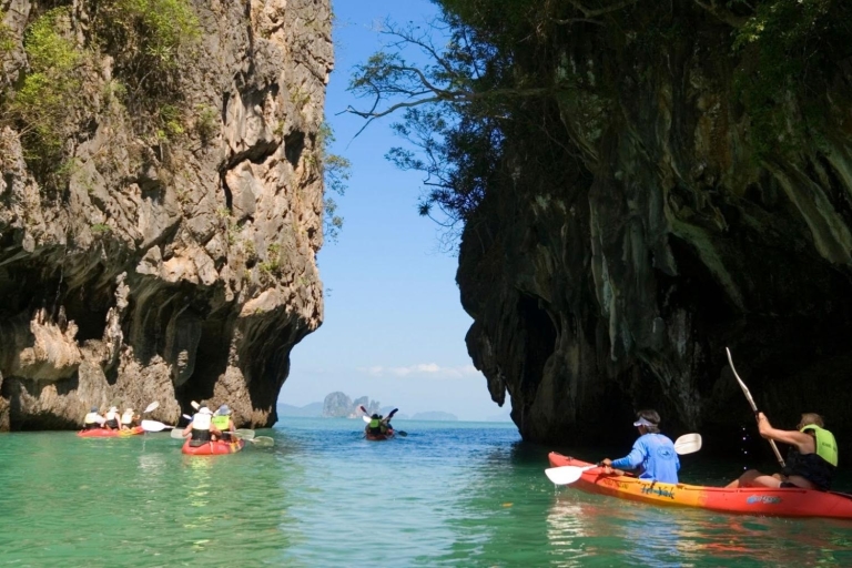 Krabi: tour guiado en kayak en Ao ThalaneTour matutino en kayak con traslado a Krabi Town