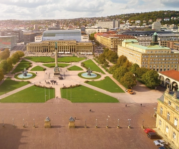 Stuttgart: Private Guided Circular City Walk