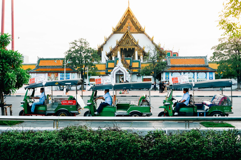 Río Chao Phraya: tuk tuk y barco turísticoPunto de encuentro para el tour