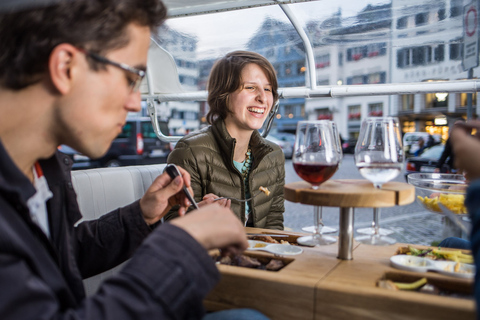 Zurich: visite d'une heure et demie en tuk-tuk au barbecue aux pierres chaudes