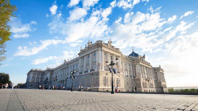 Madrid: Prado Museum & Royal Palace Guided Tour