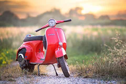Vespa Adventure: Active Tour immersed in Tuscan Tradition