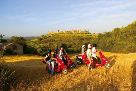 Tuscany Vespa Tour with Lunch and Wine Tasting