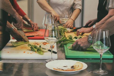 Poggibonsi: 4-Course Cooking Class with Wine Tasting