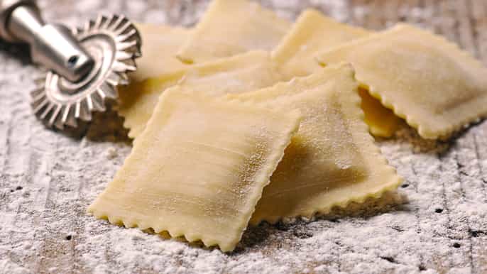 poggibonsi wine tasting pasta ice cream making class