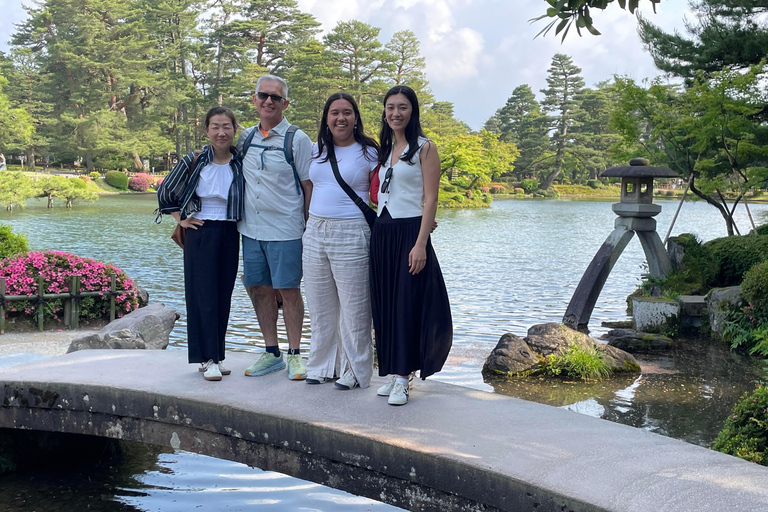 I colori di Kanazawa: tour della città con Kenrokuen e Kaga Yuzen