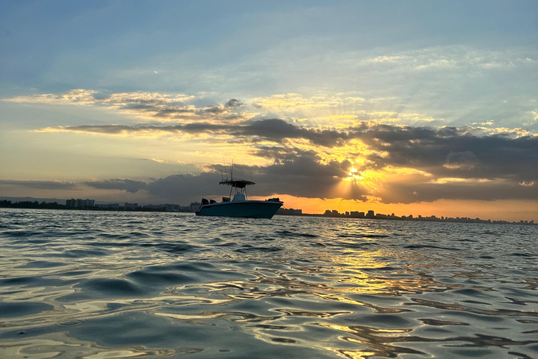 San Juan: Tarpon Fishing Charter with Guide