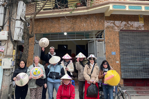 Der Kunsthandwerkerpfad von Hanoi: Räucherstäbchen-Dorf, Hutmacherei &amp; LackierungHalbtagestour: Kegelhut &amp; Weihrauchdorf &amp; Zugstraße