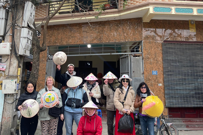 Der Kunsthandwerkerpfad von Hanoi: Räucherstäbchen-Dorf, Hutmacherei &amp; LackierungHalbtagestour: Kegelhut &amp; Weihrauchdorf &amp; Zugstraße