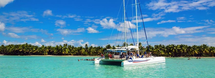 Excursion privée de luxe en hors-bord vers l'île de Saona avec open bar
