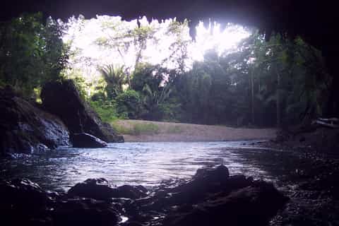 San Ignacio: Cave Tubing with Lunch & Optional Zipline