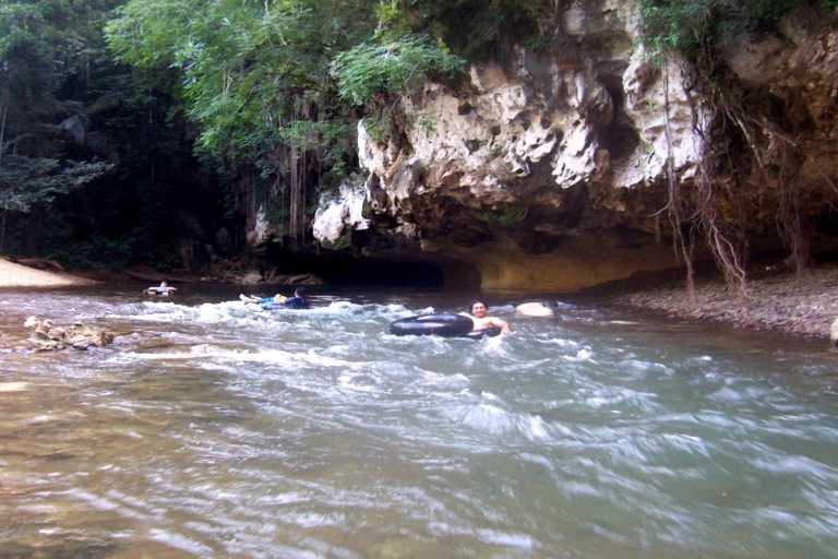 San Ignacio: Cave Tubing met lunch en optionele ziplineCave Tubing & Zipline