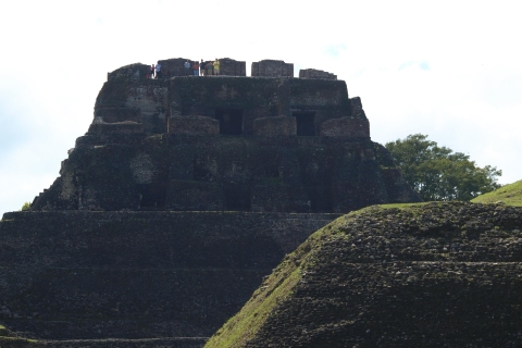 Von San Ignacio: Xunantunich Maya Tour & optionale KombinationenXunantunich mit Reithalbtagestour