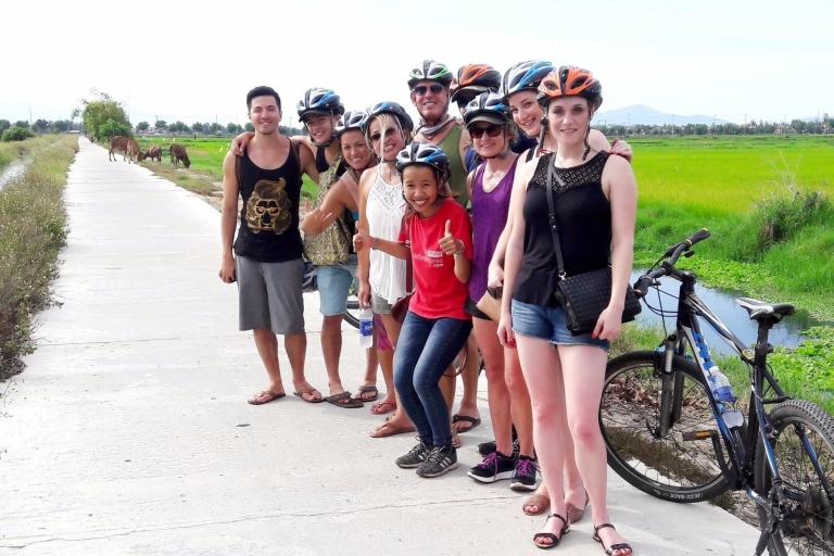 Private Hoi An Bicycle & Boat Tour with Home Cooked Dinner