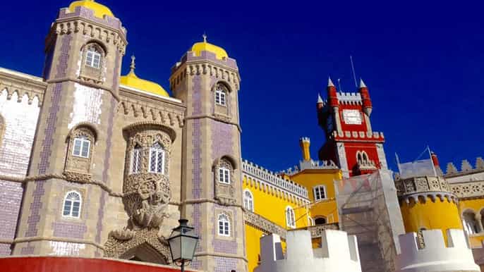 lisbon halfday historical guided tour with culinary breaks