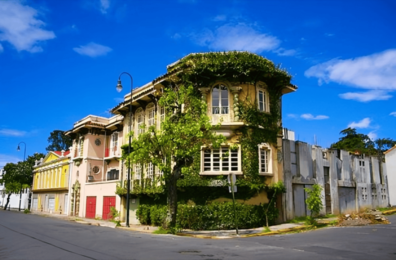 San Jose : Must-See Sites Walking Tour With A Guide