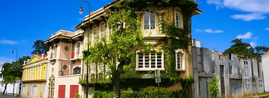 San Jose: Must-See Sites Walking Tour With A Guide