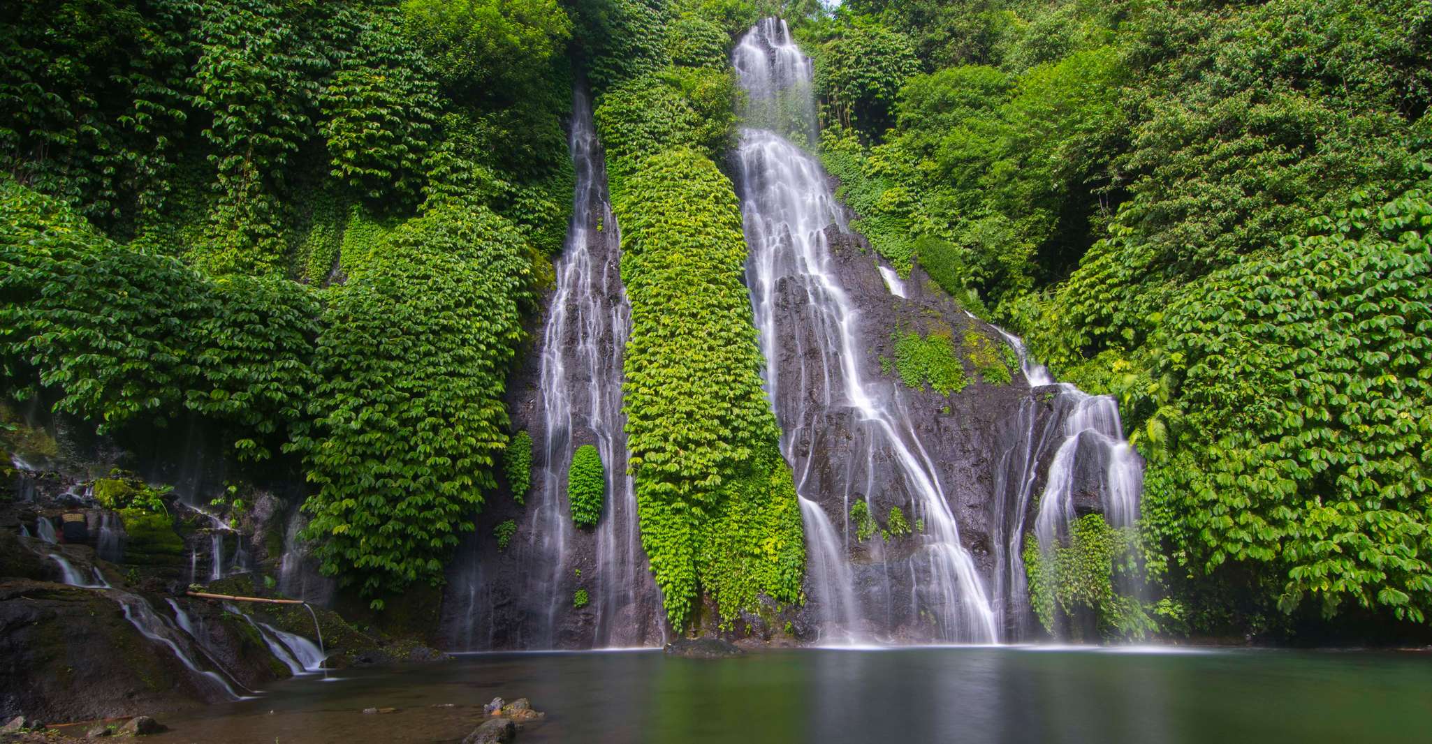 Bali: Lake Bratan, Handara Gate, Waterfall & Swing Tour photo 6