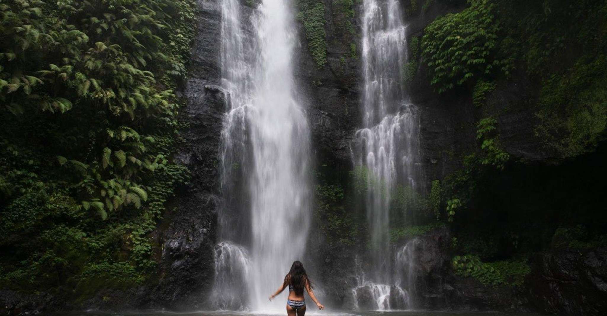 Bali: Lake Bratan, Handara Gate, Waterfall & Swing Tour photo 2