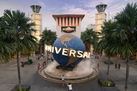 Combo: Universal Studio Singapore and S.E.A Aquarium