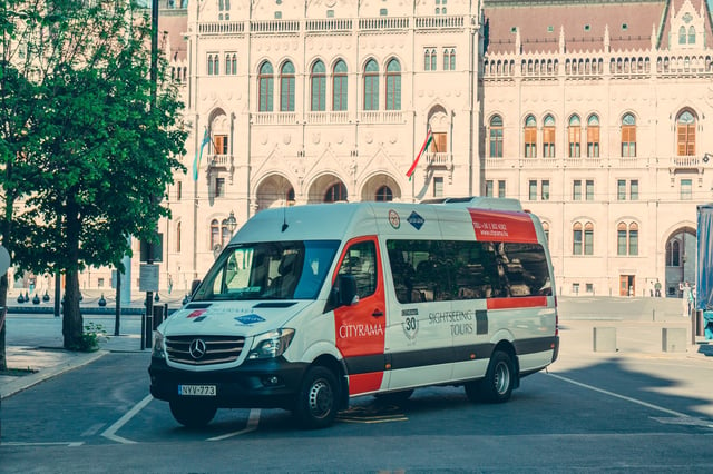 Budapest: Transfer vom Bahnhof/Pier zum Hotel