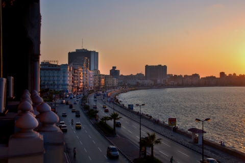Desde El Cairo: viaje de una noche a AlejandríaTour con alojamiento 4 *