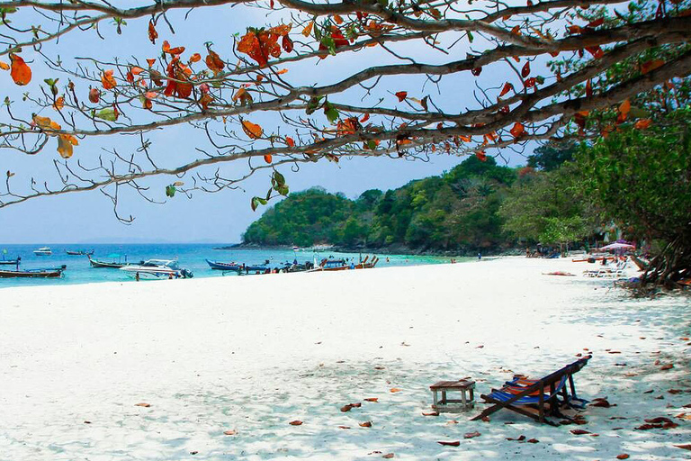 Phuket : Excursion d&#039;une journée en hors-bord sur la plage de Banana à Koh HeyPrise en charge dans le centre de Phuket