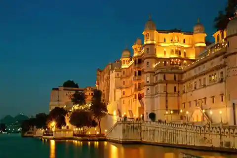 Udaipur: Private City Tour and Jagdish Temple