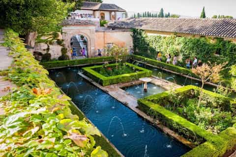 Granada: Alhambra & Generalife Fast-Track Entry