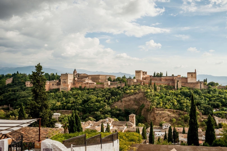 Granada: versnelde toegang Alhambra-tuinen & Generalife