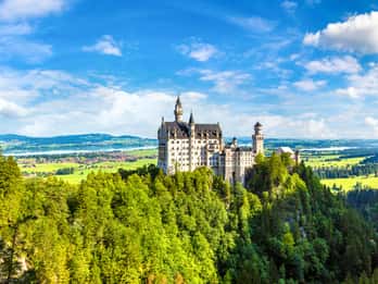 From Munich: Neuschwanstein Castle Full-Day Trip by Van