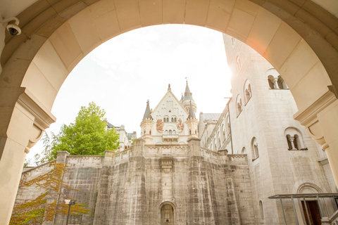 Ab München: Tagesausflug zum Schloss Neuschwanstein