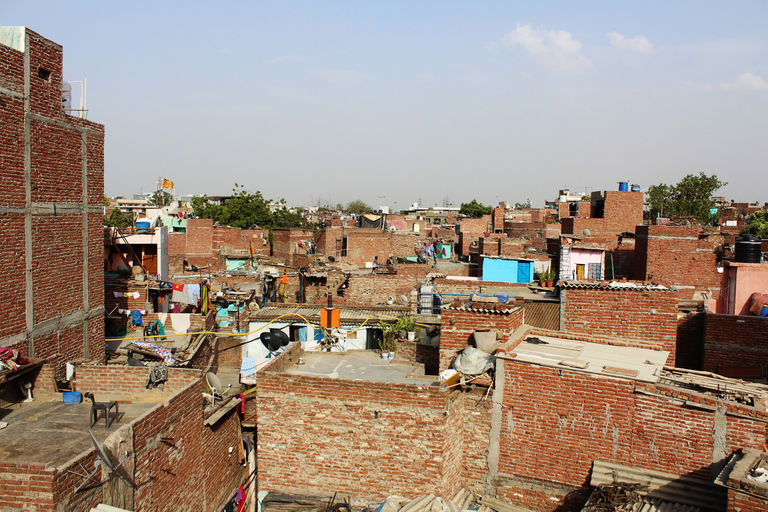 Delhi: Ethical Sanjay Colony Slum Tour Walking Tour from Connaught Place