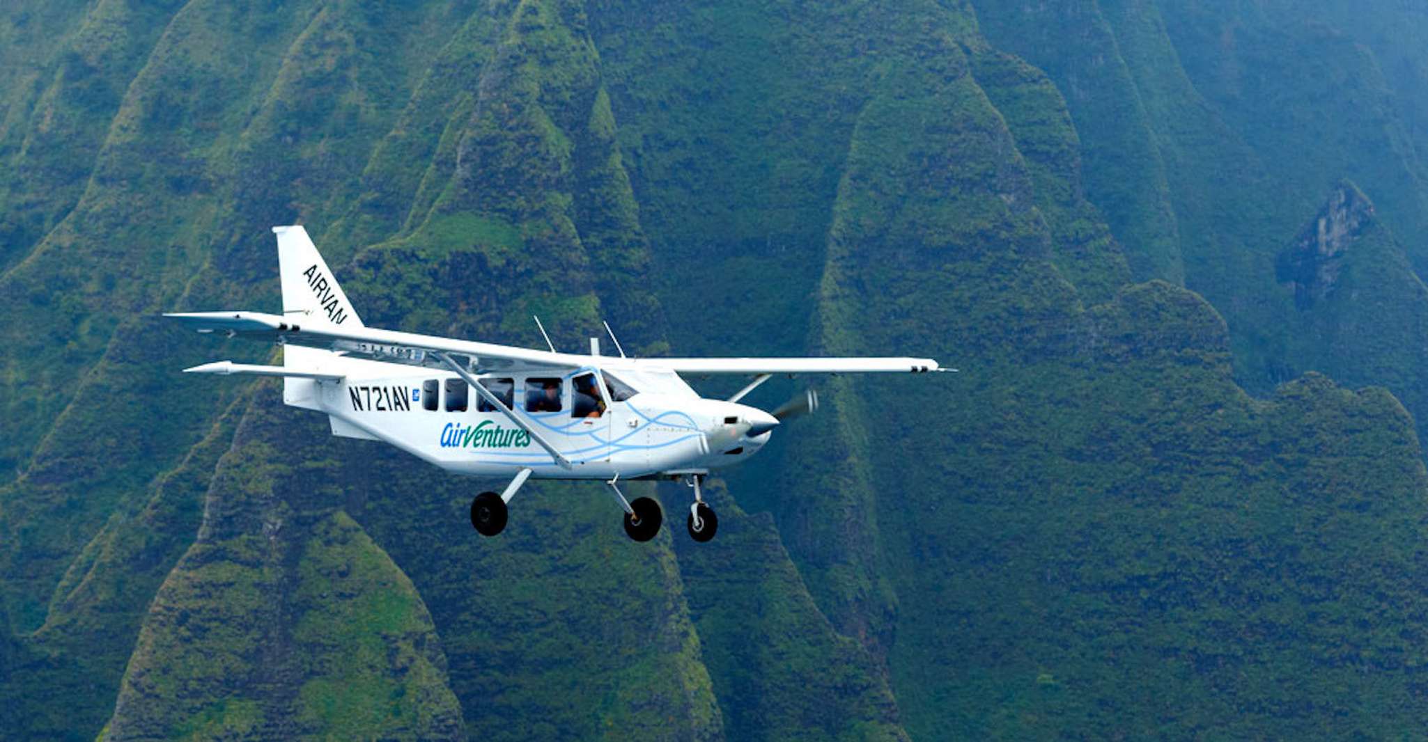 Kauai, Entire Kauai Air Tour with Window Seats - Housity