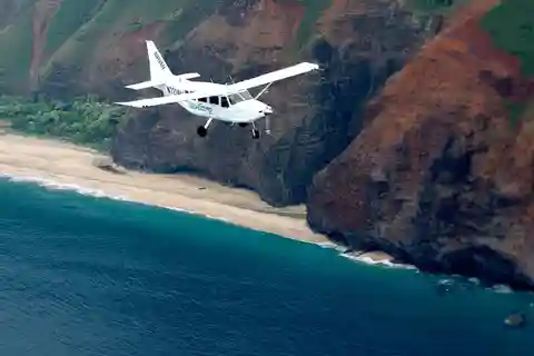 Kauai: Entire Kauai Air Tour with Window Seats
