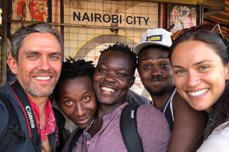 Nairobi Storytelling Tour com ex-meninos de rua