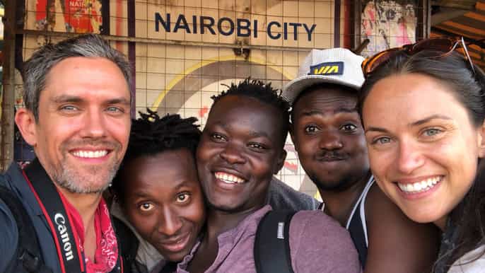 nairobi storytelling tour mit ehemaligen straßenkindern