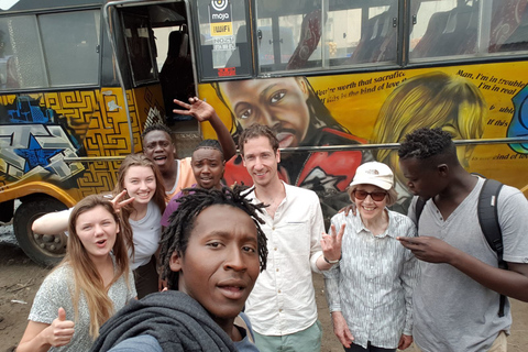 Nairobi Storytelling Tour com ex-meninos de rua