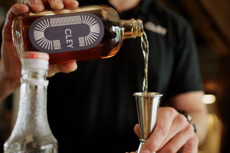 Rotterdam: Cley Distillery Tour & Whiskey Tasting Experience