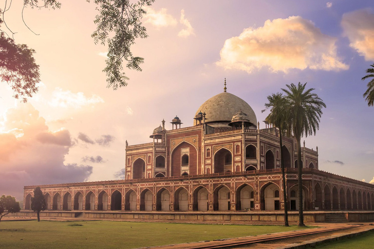 New and Old Delhi: 8-Hour Guided Group Tour