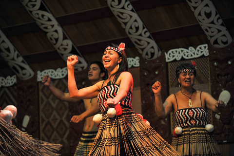 Te Puia : Visite nocturne de Te Pō, Hāngī et expérience culturelle